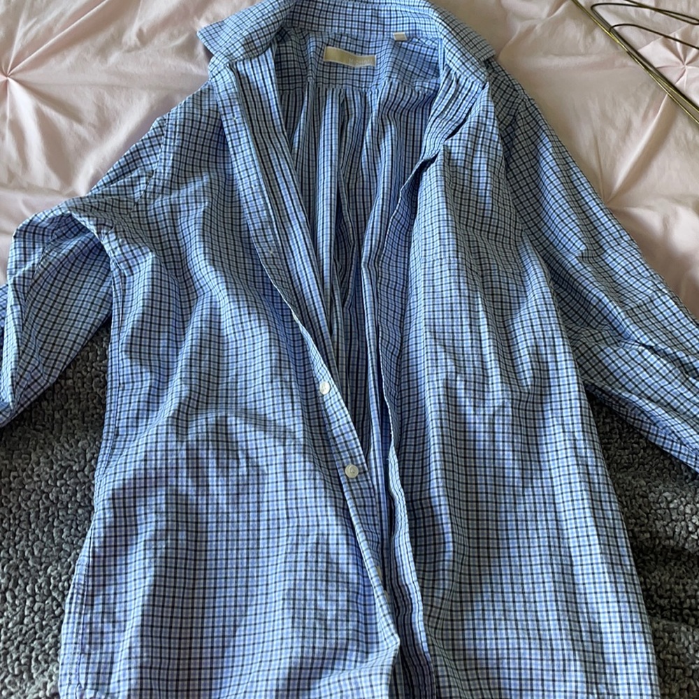 Blue dress shirt